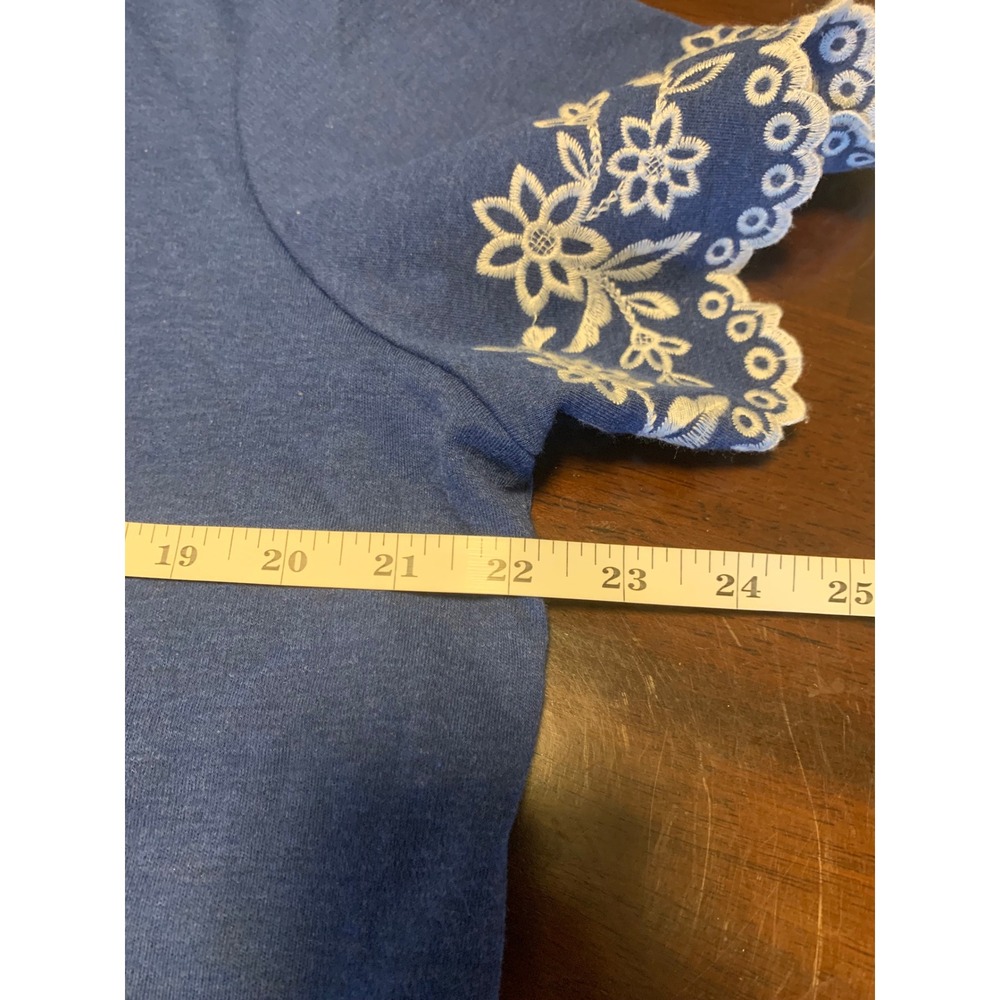 Blue Floral Embroidered Scalloped Hem Short Sleeve Top Boho Coastal‎ Grandma - Picture 4 of 7
